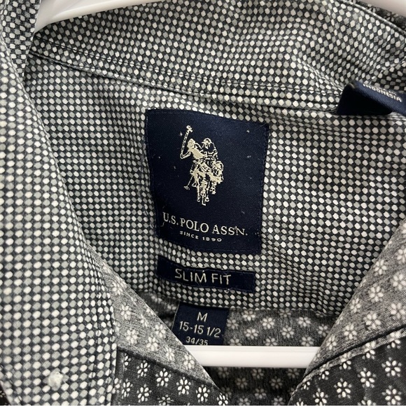 Mens button down - Picture 2 of 4